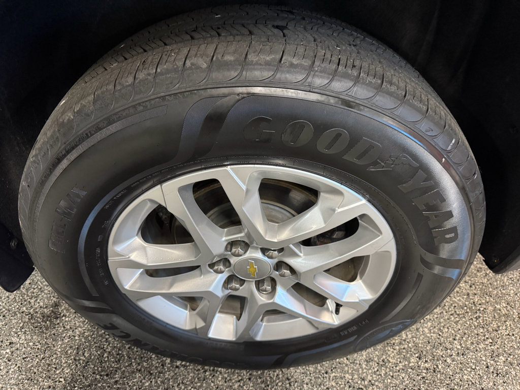 Used 2019 Chevrolet Traverse LT image 14