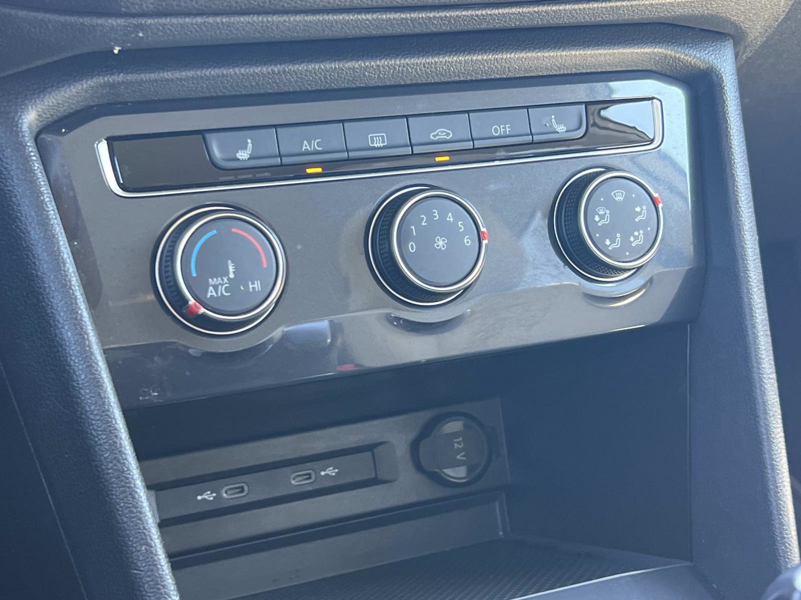 Certified 2024 Volkswagen Tiguan S image 15