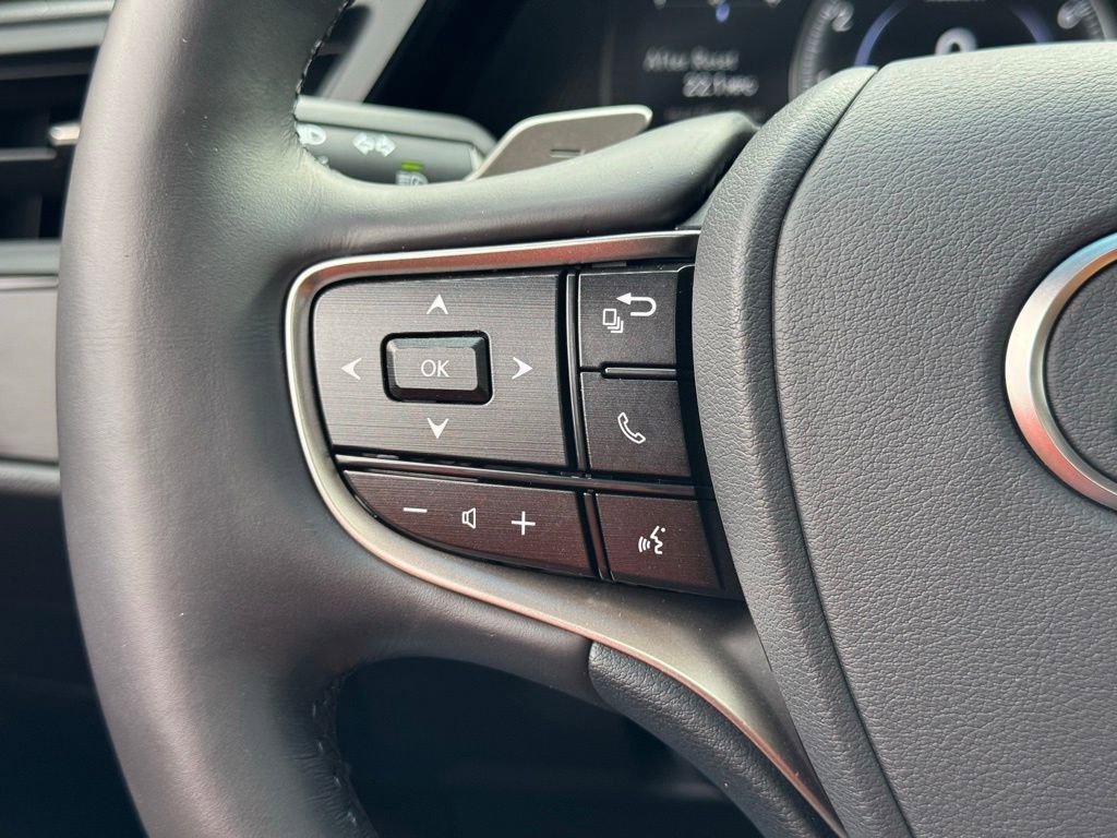 Certified 2024 Lexus ES 350 w/ Premium Package image 30