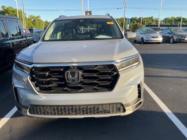 Used 2023 Honda Pilot Elite image 14