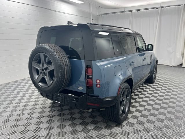 Used 2023 Land Rover Defender 110 X-Dynamic SE AWD/4WD image 5