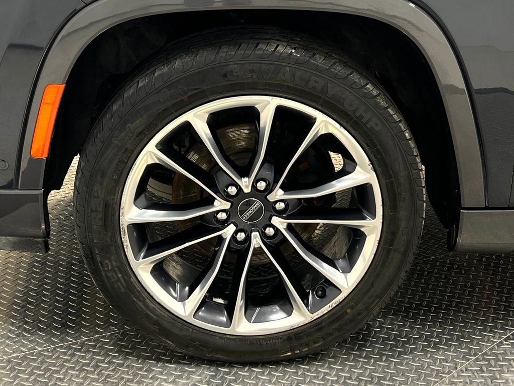 Used 2022 Jeep Wagoneer Series III w/ Premium Group I image 40