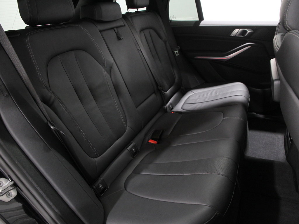 Used 2022 BMW X5 xDrive40i w/ M Sport Package image 20