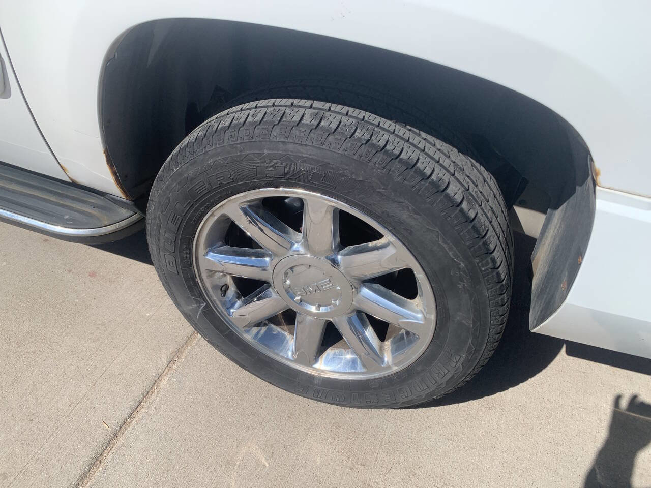 Used 2007 GMC Yukon XL Denali image 8