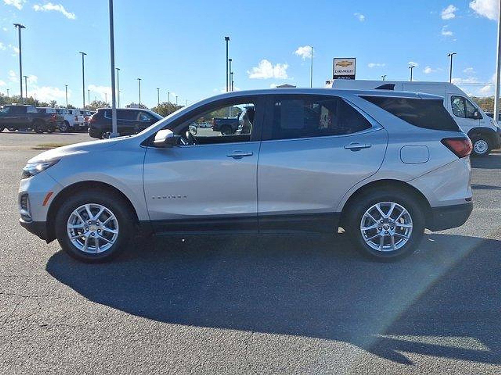 Used 2022 Chevrolet Equinox LT image 7