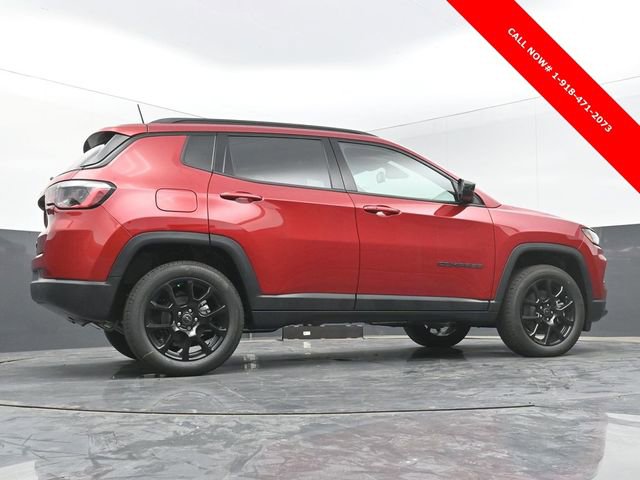 New 2026 Jeep Compass Latitude image 44