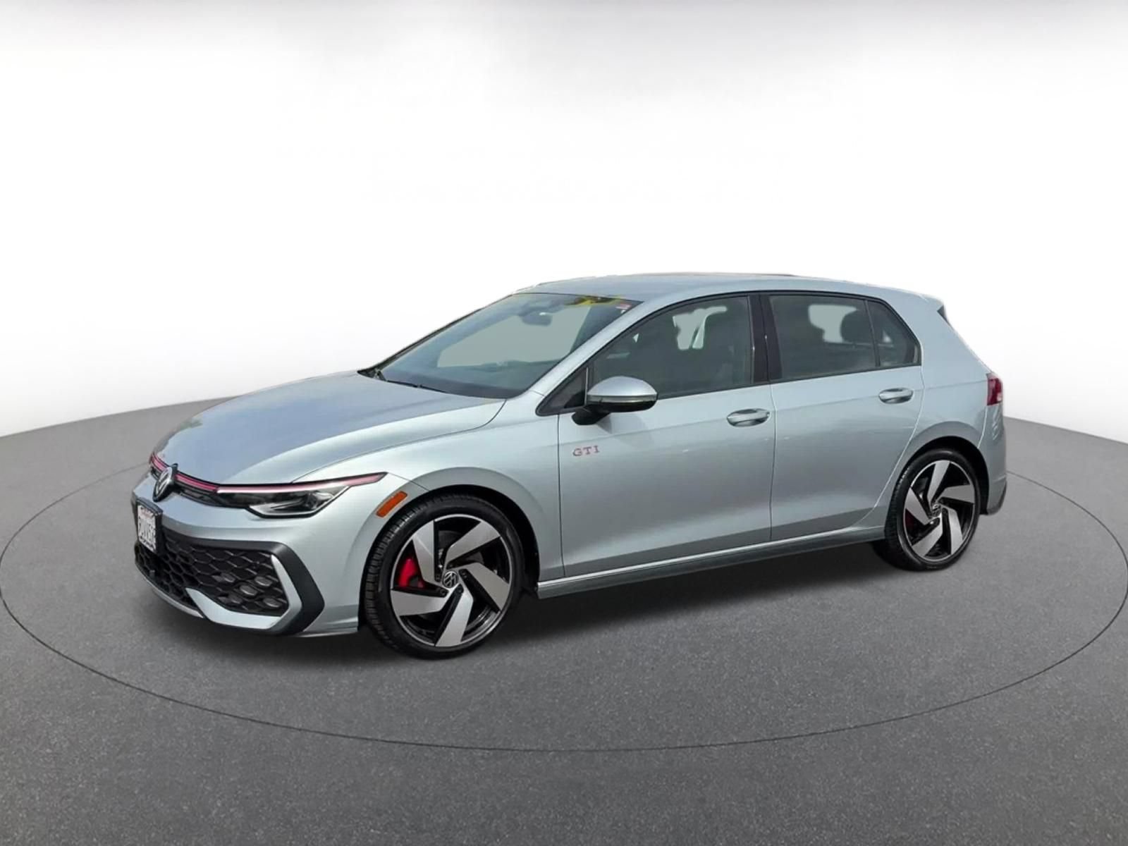 Used 2026 Volkswagen Golf S FWD image 6