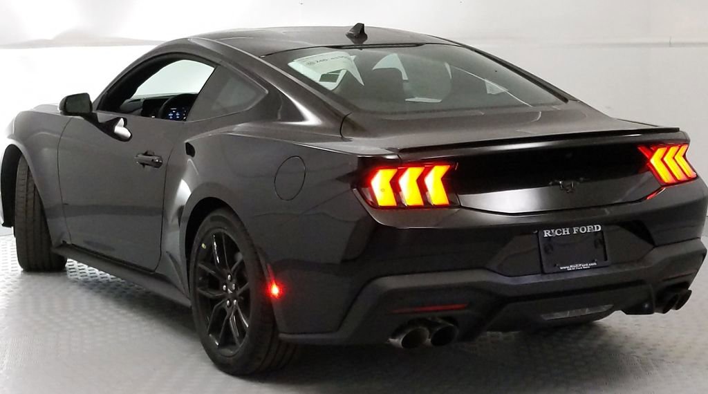 New 2025 Ford Mustang Premium image 5