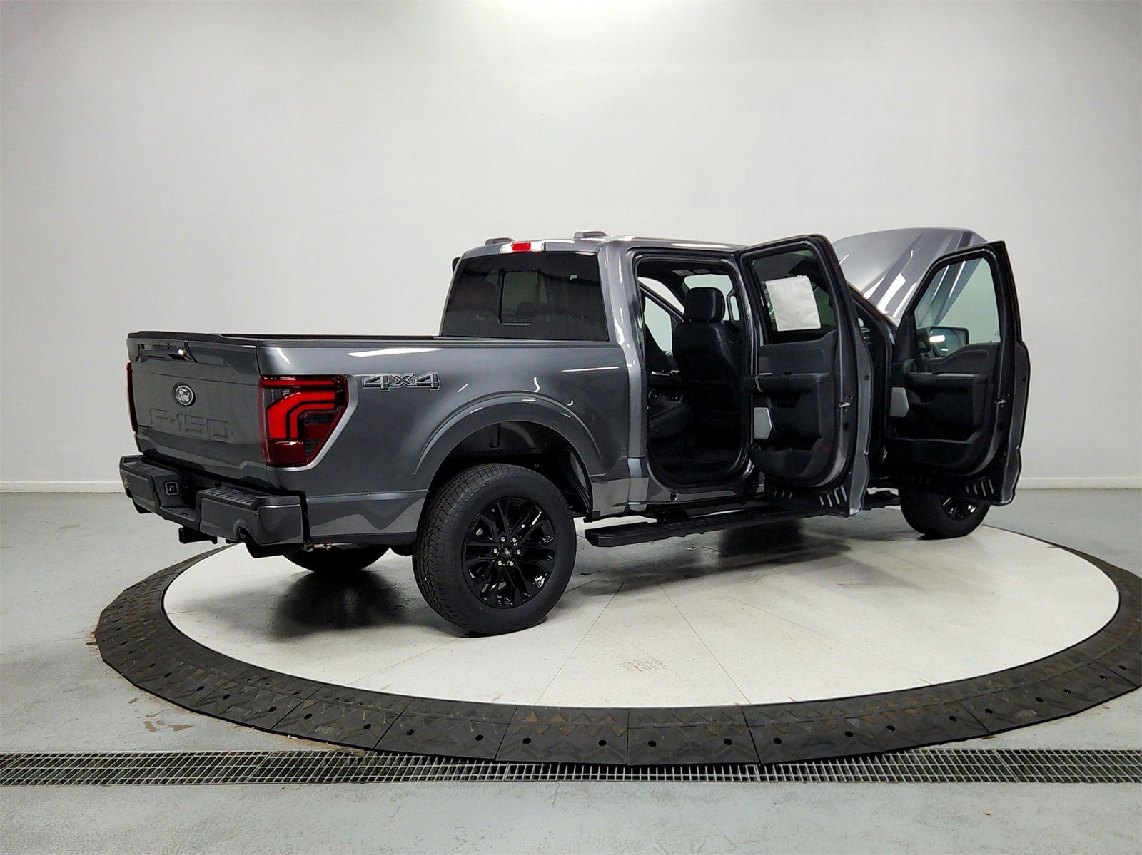 New 2025 Ford F150 Lariat w/ Equipment Group 502A High image 17