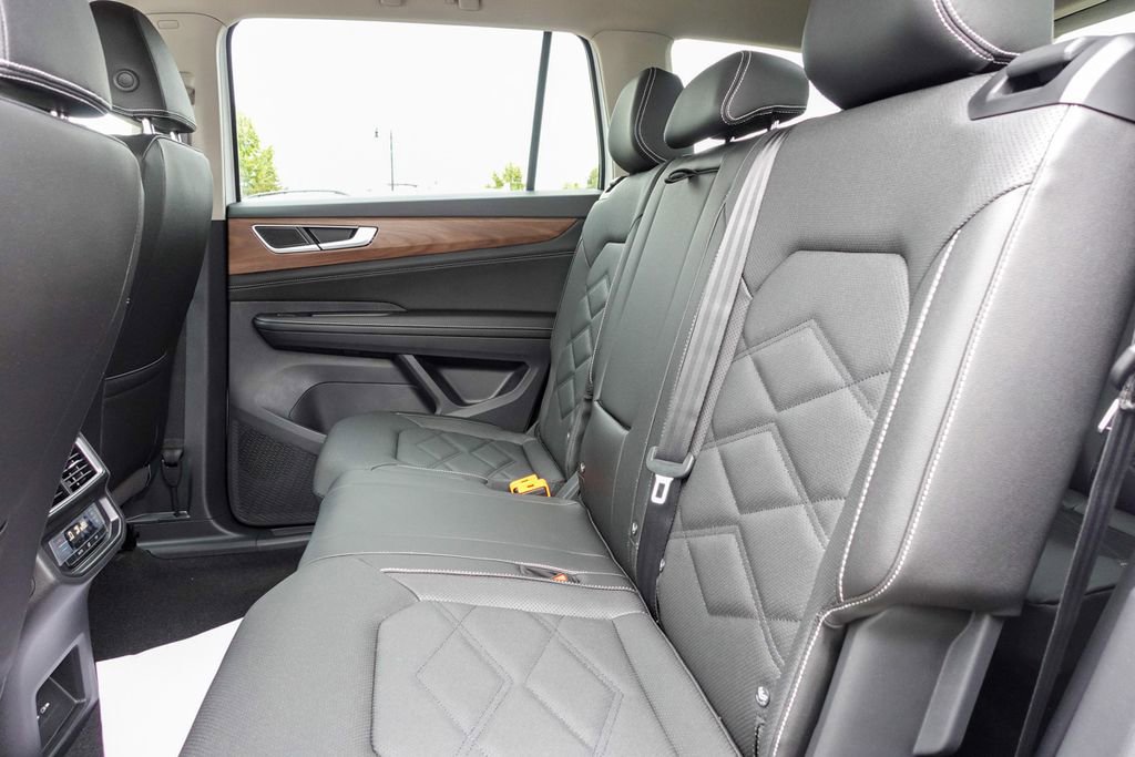 New 2026 Volkswagen Atlas SE image 25
