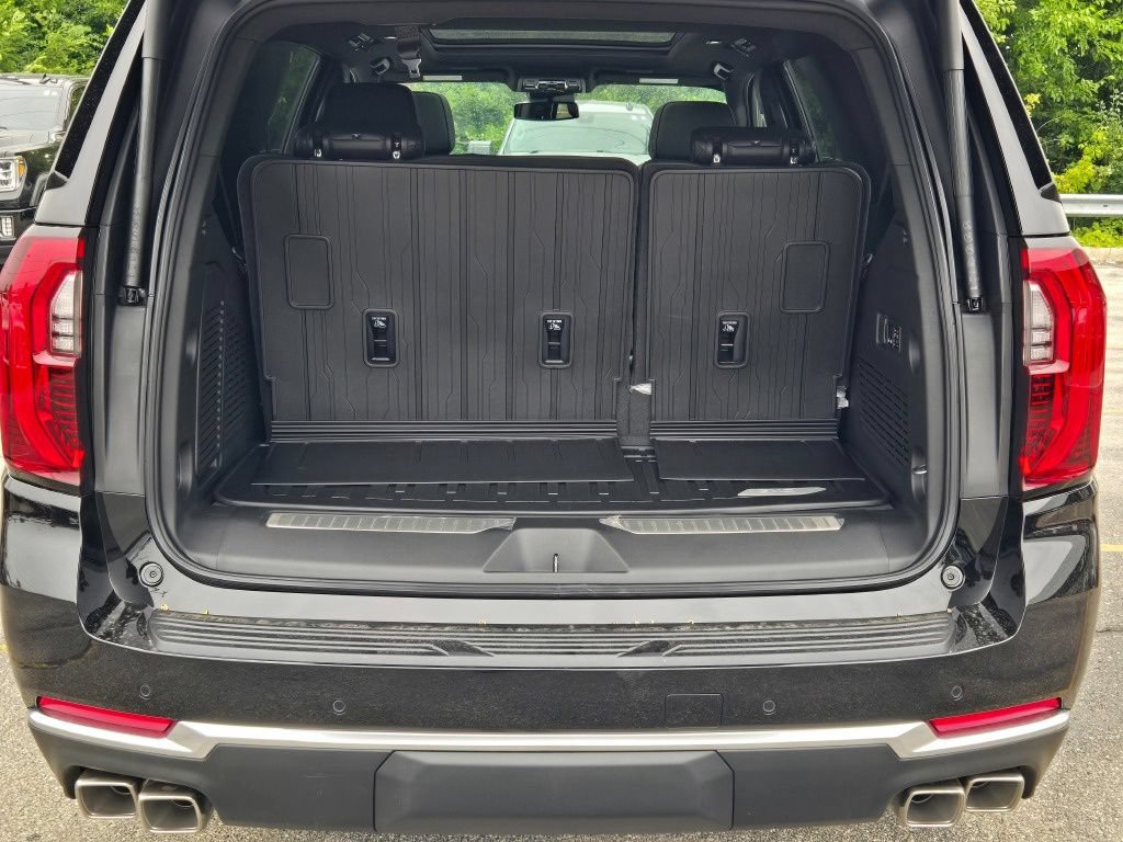 New 2026 GMC Yukon Denali w/ Sun & Power Step Package AWD/4WD image 27