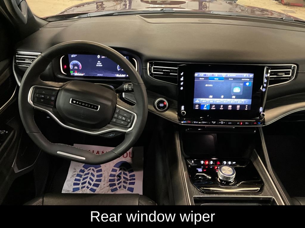 Used 2024 Jeep Wagoneer L Series II w/ Flexible Seating Group image 8