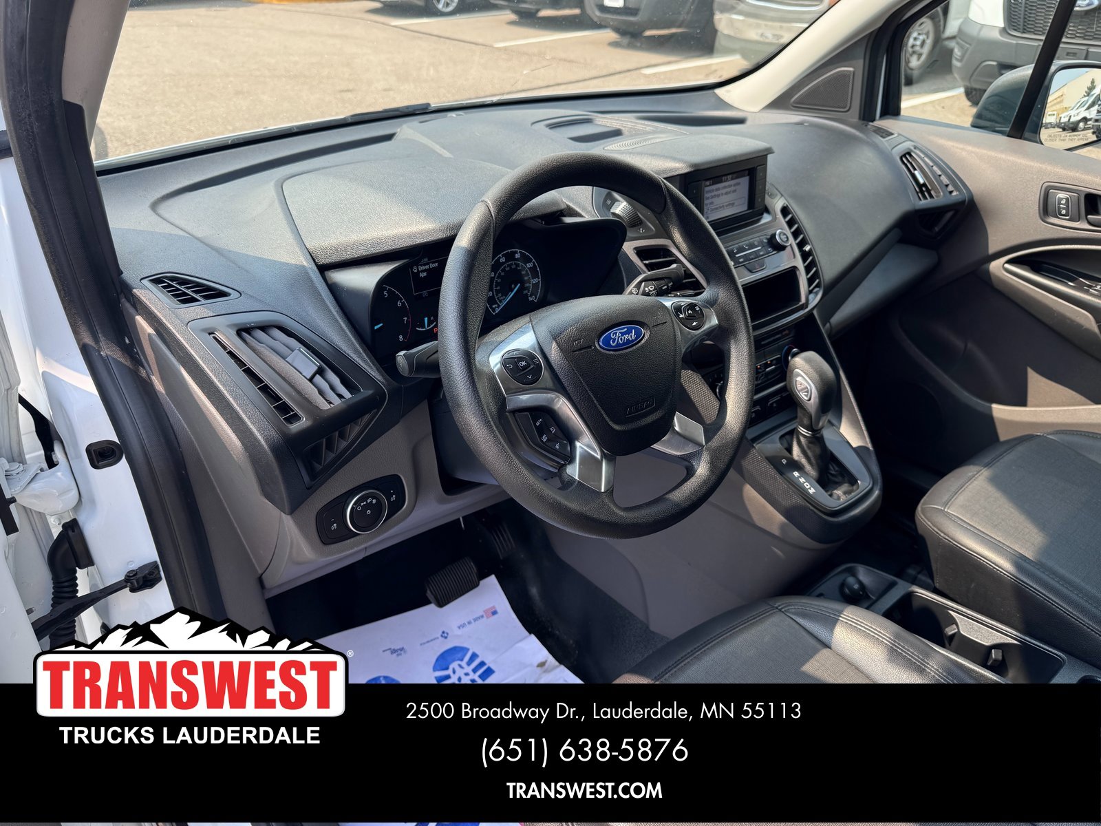 Used 2022 Ford Transit Connect XL image 11