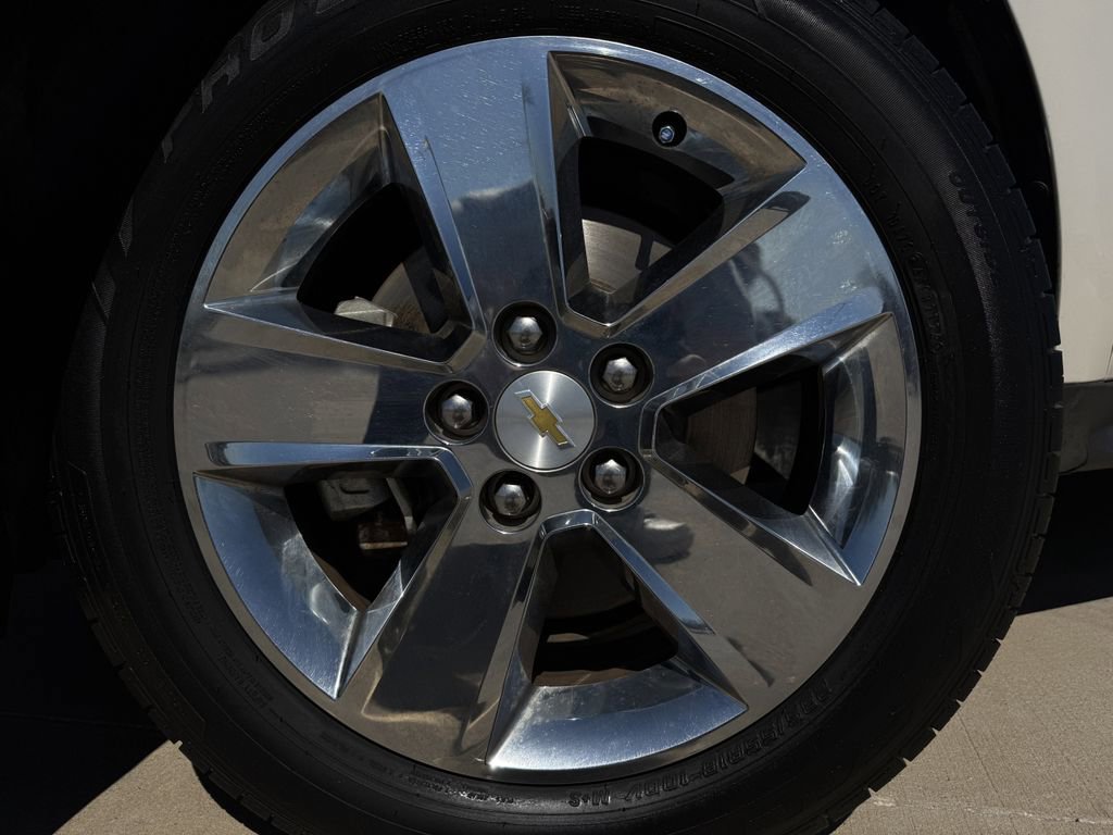 Used 2015 Chevrolet Equinox LT w/ Chrome Appearance Package image 9