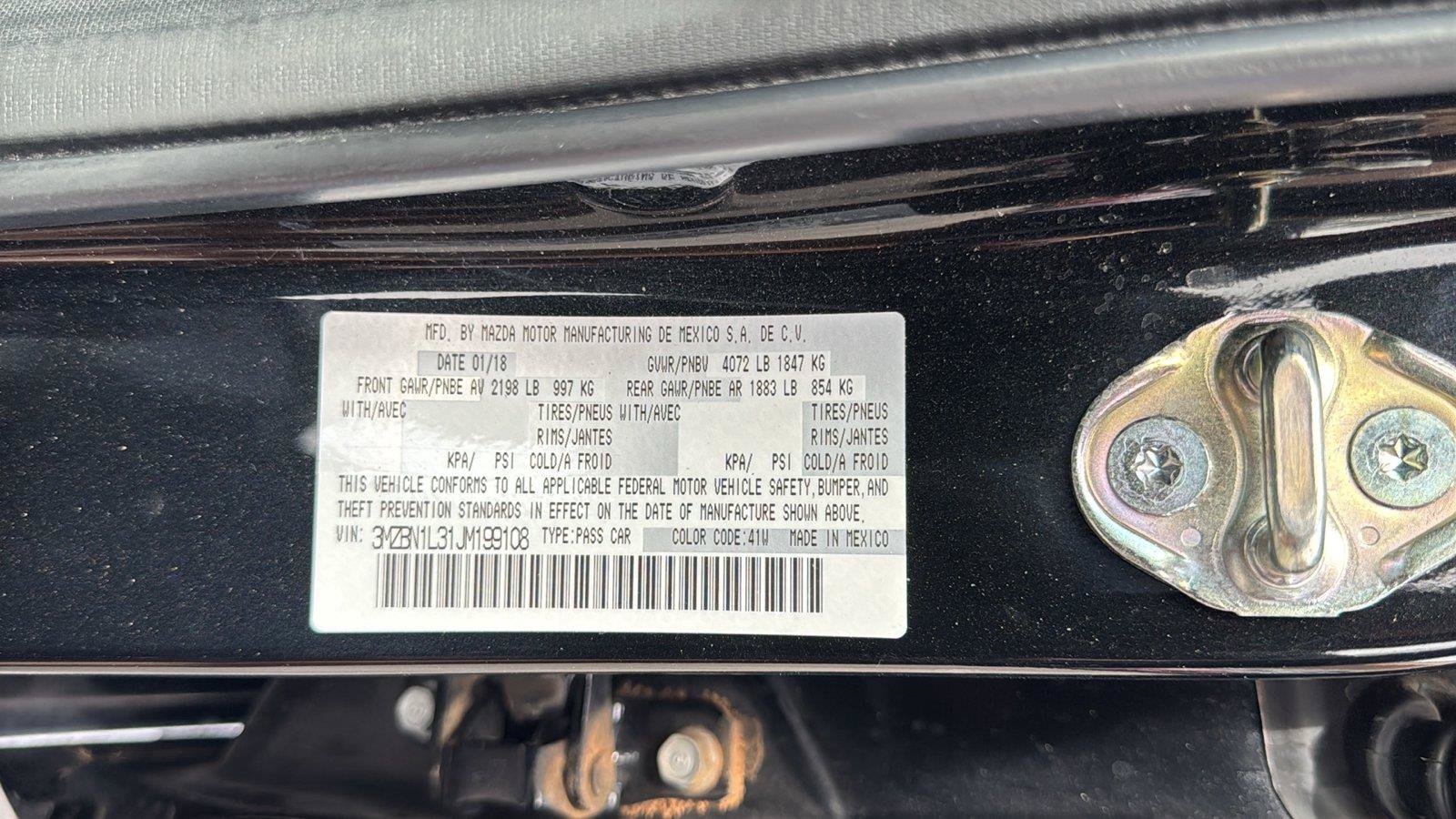 Used 2018 MAZDA MAZDA3 Touring FWD image 21