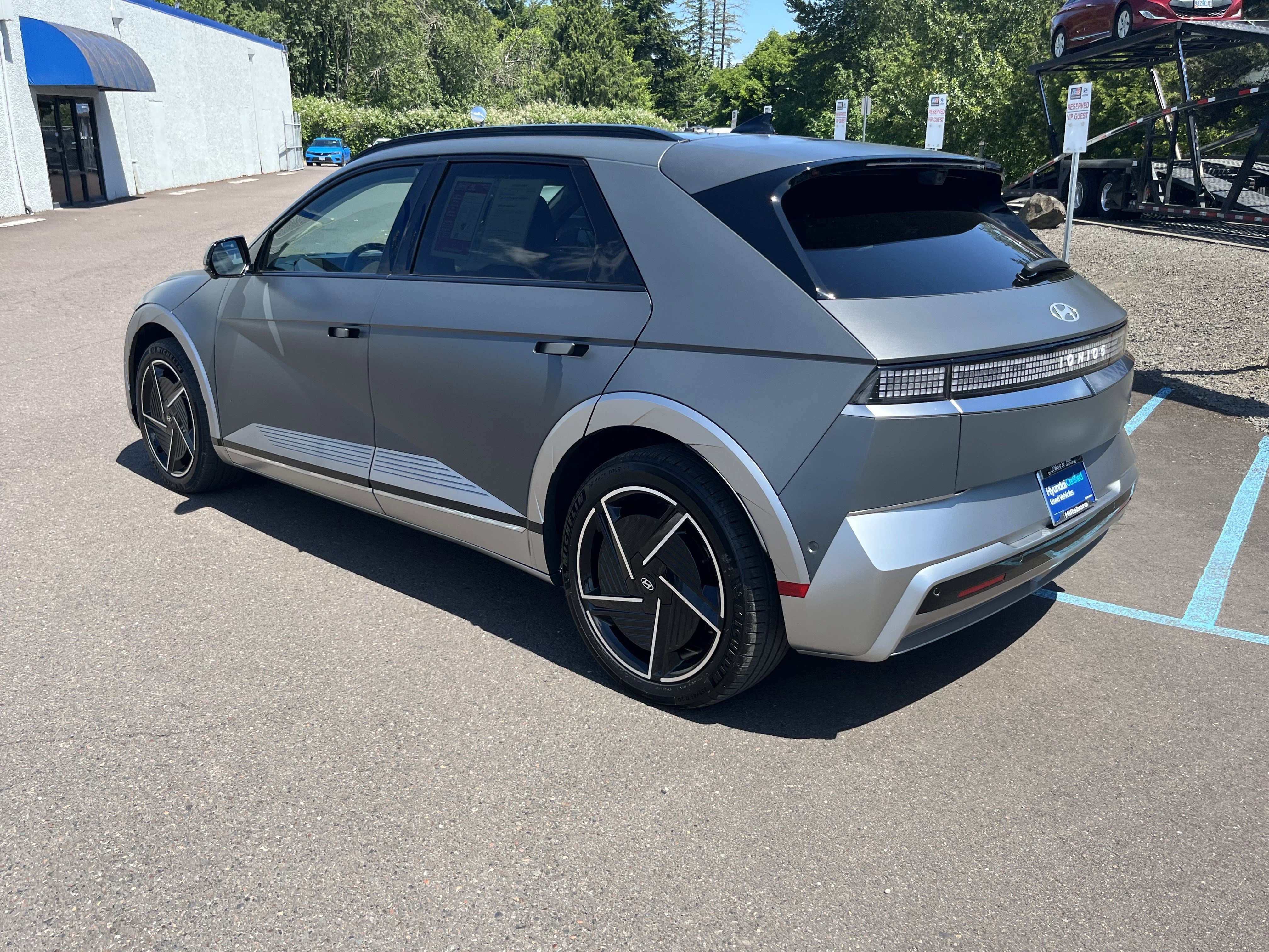 Certified 2025 Hyundai Ioniq 5 Limited AWD/4WD image 3