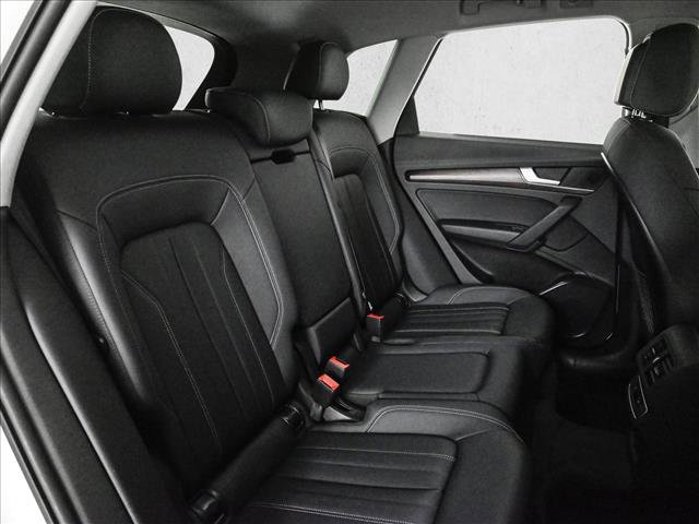 Used 2023 Audi Q5 2.0T Premium w/ Convenience Package image 21