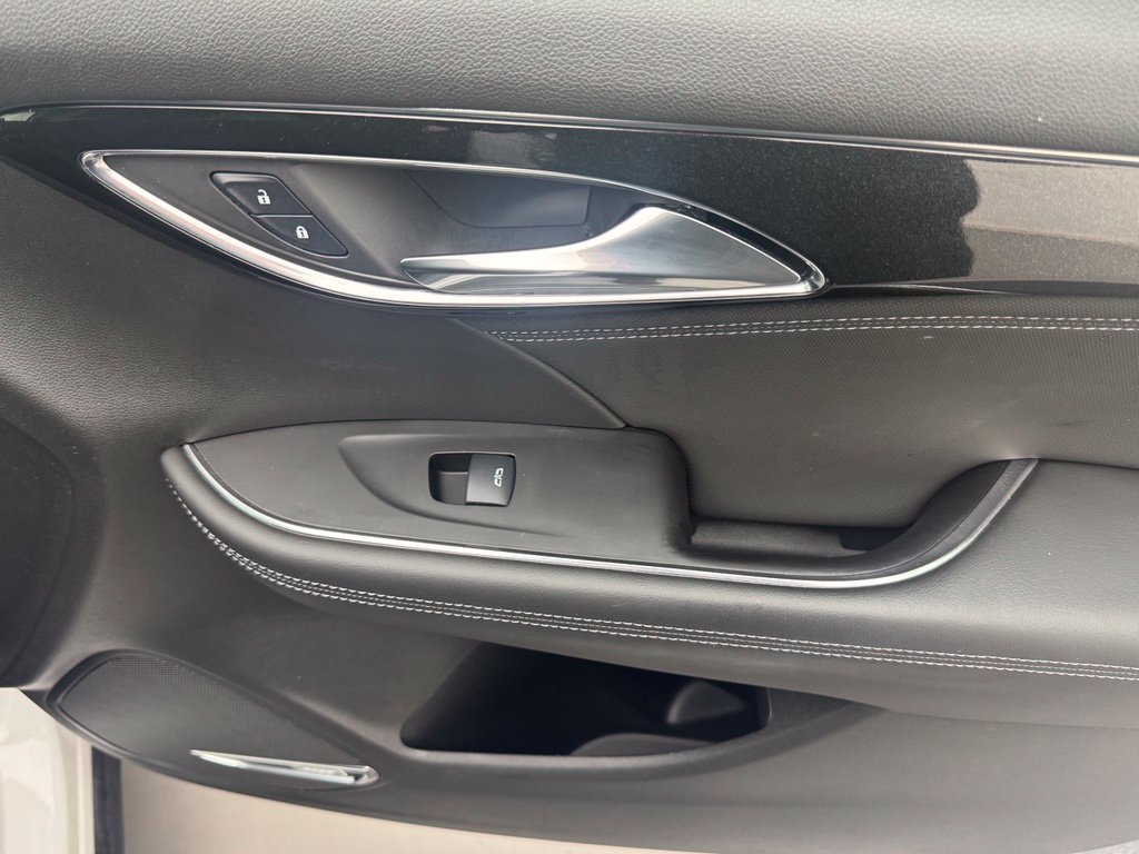 Used 2024 Buick Envision Preferred AWD/4WD image 29