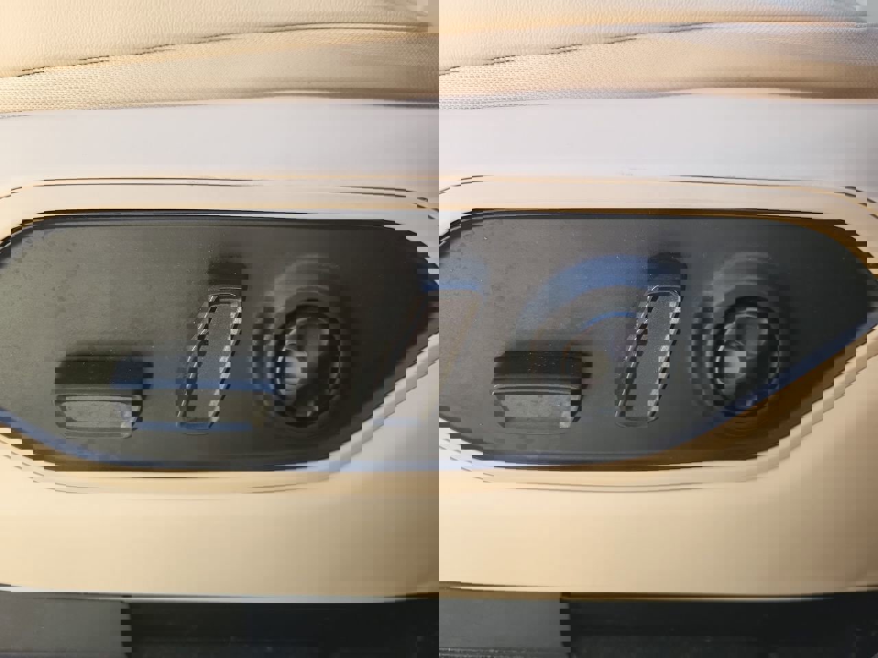 Used 2024 Jeep Grand Cherokee Limited image 19