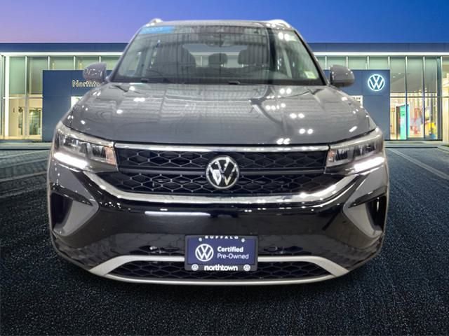 Certified 2023 Volkswagen Taos SE image 11