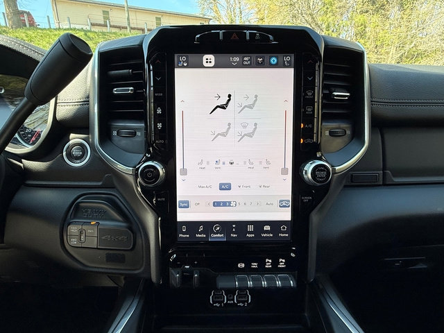 Used 2024 RAM 2500 Laramie w/ Night Edition image 24