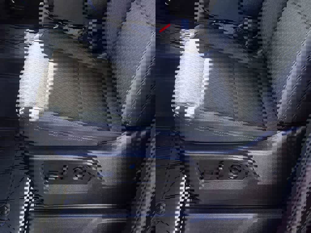 Used 2023 Chevrolet Silverado 1500 LT image 19