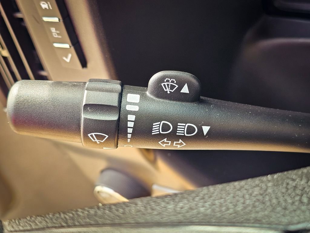 Used 2024 Chevrolet Express 2500 w/ Driver Convenience Package image 15