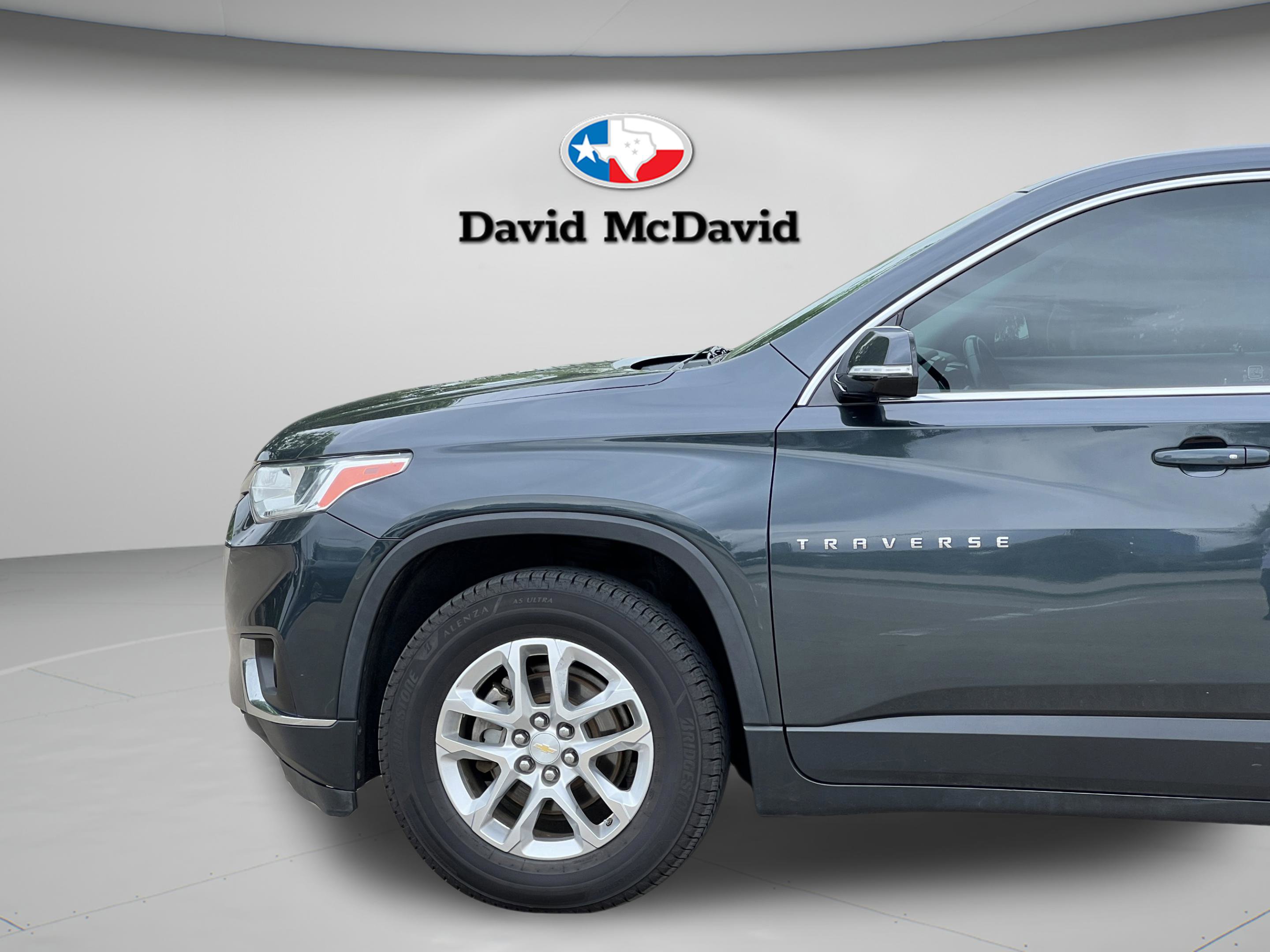 Used 2018 Chevrolet Traverse LT image 31