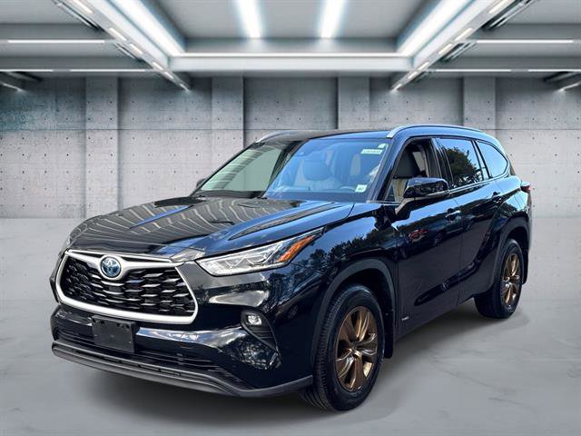 Used 2022 Toyota Highlander Bronze Edition AWD/4WD image 1
