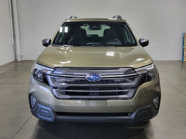 Used 2026 Subaru Forester Premium AWD/4WD image 3