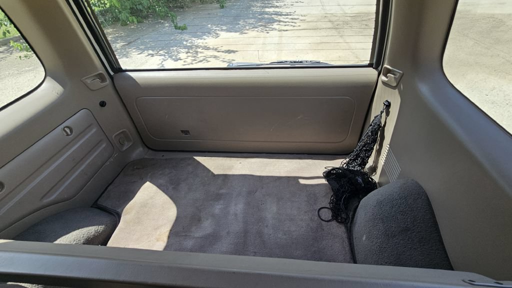 Used 2001 Toyota 4Runner SR5 w/ Upgrade Value Pkg 1 RWD image 8