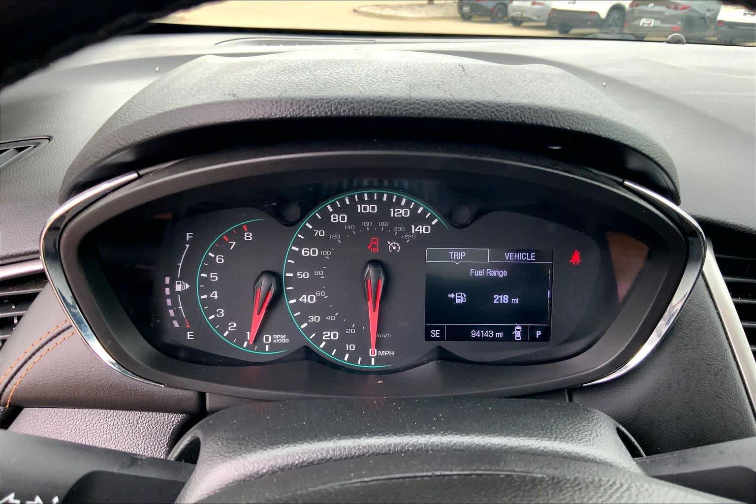 Used 2019 Chevrolet Trax LT w/ LT Convenience Package FWD image 25