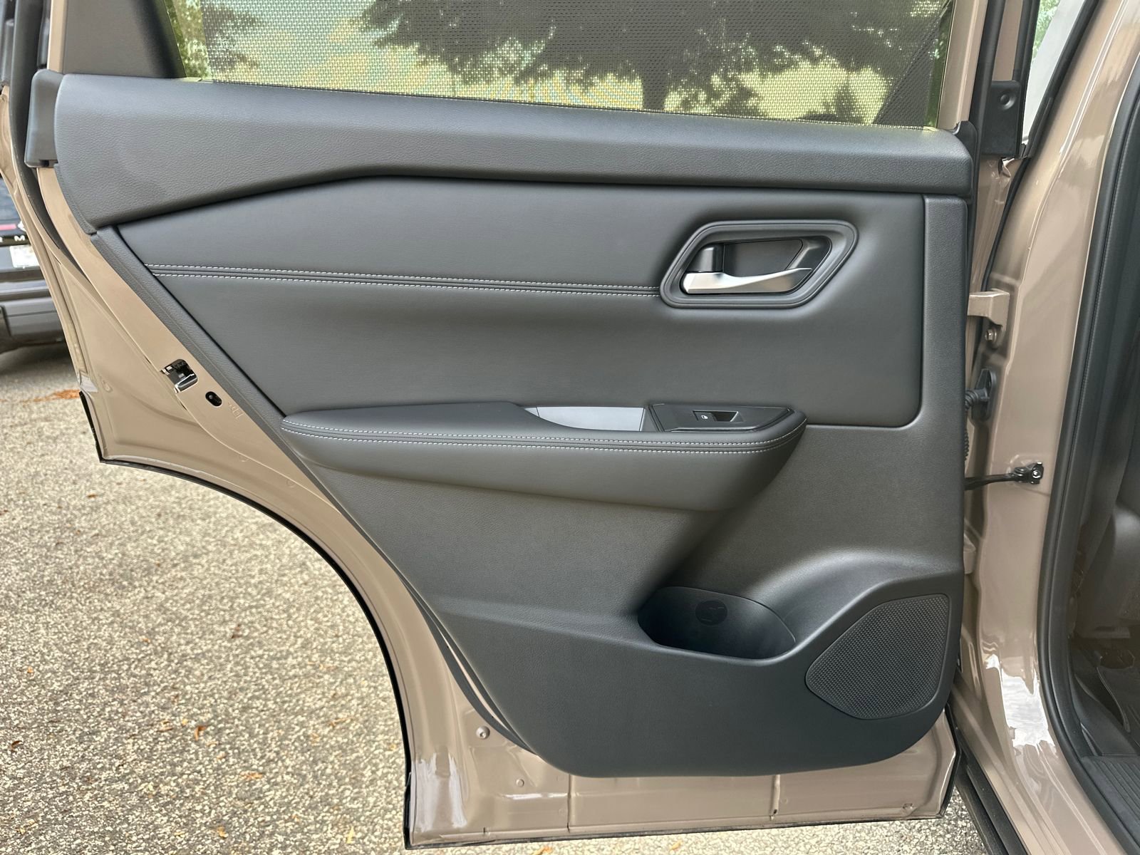 New 2025 Nissan Rogue SV w/ SV Premium Package image 22