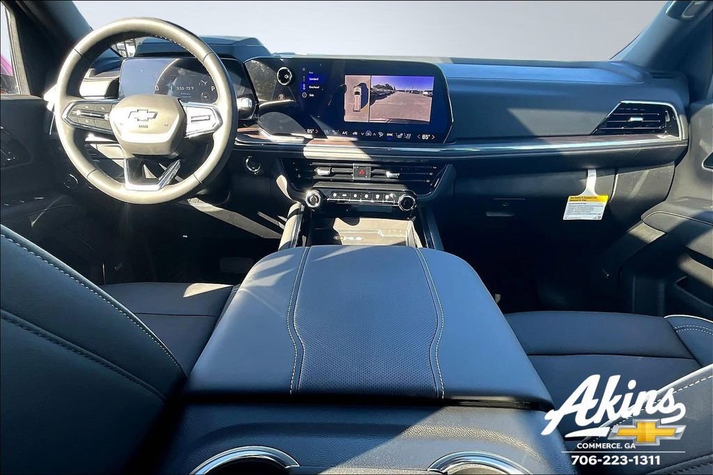 New 2026 Chevrolet Suburban Premier image 5