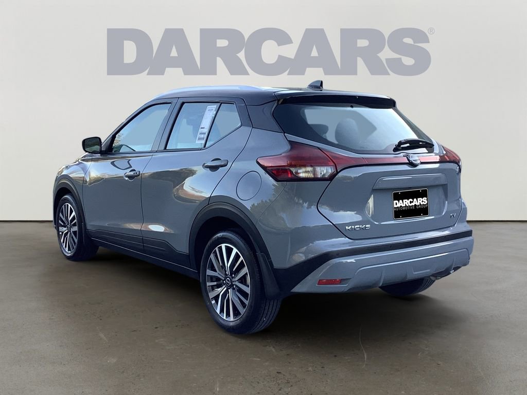 Used 2023 Nissan Kicks SV image 5