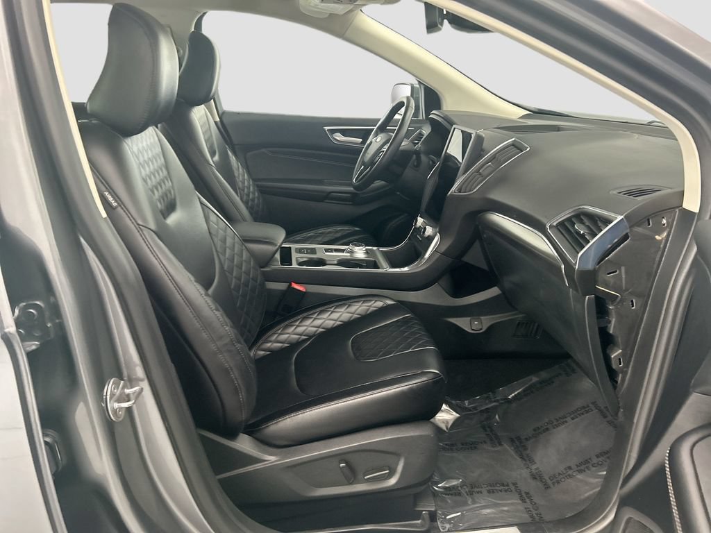 Used 2024 Ford Edge Titanium AWD/4WD image 18