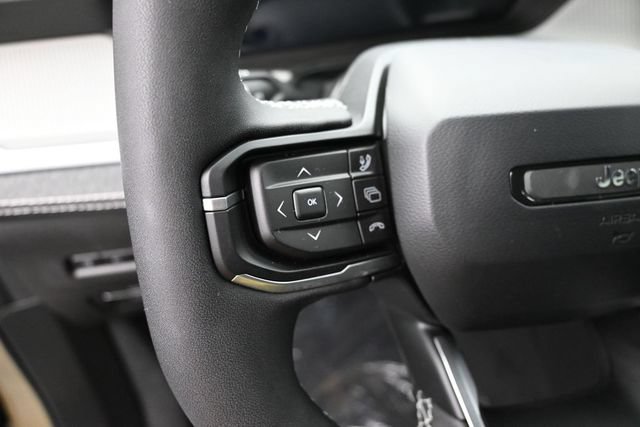 New 2026 Jeep Cherokee Laredo AWD/4WD image 18