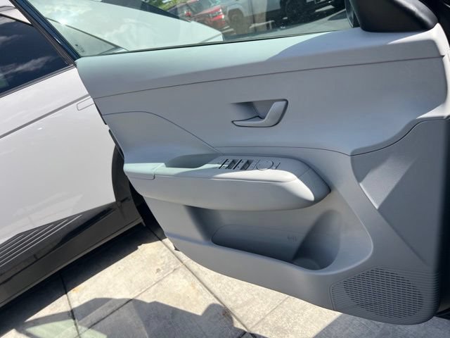 New 2026 Hyundai Kona SE AWD/4WD image 15