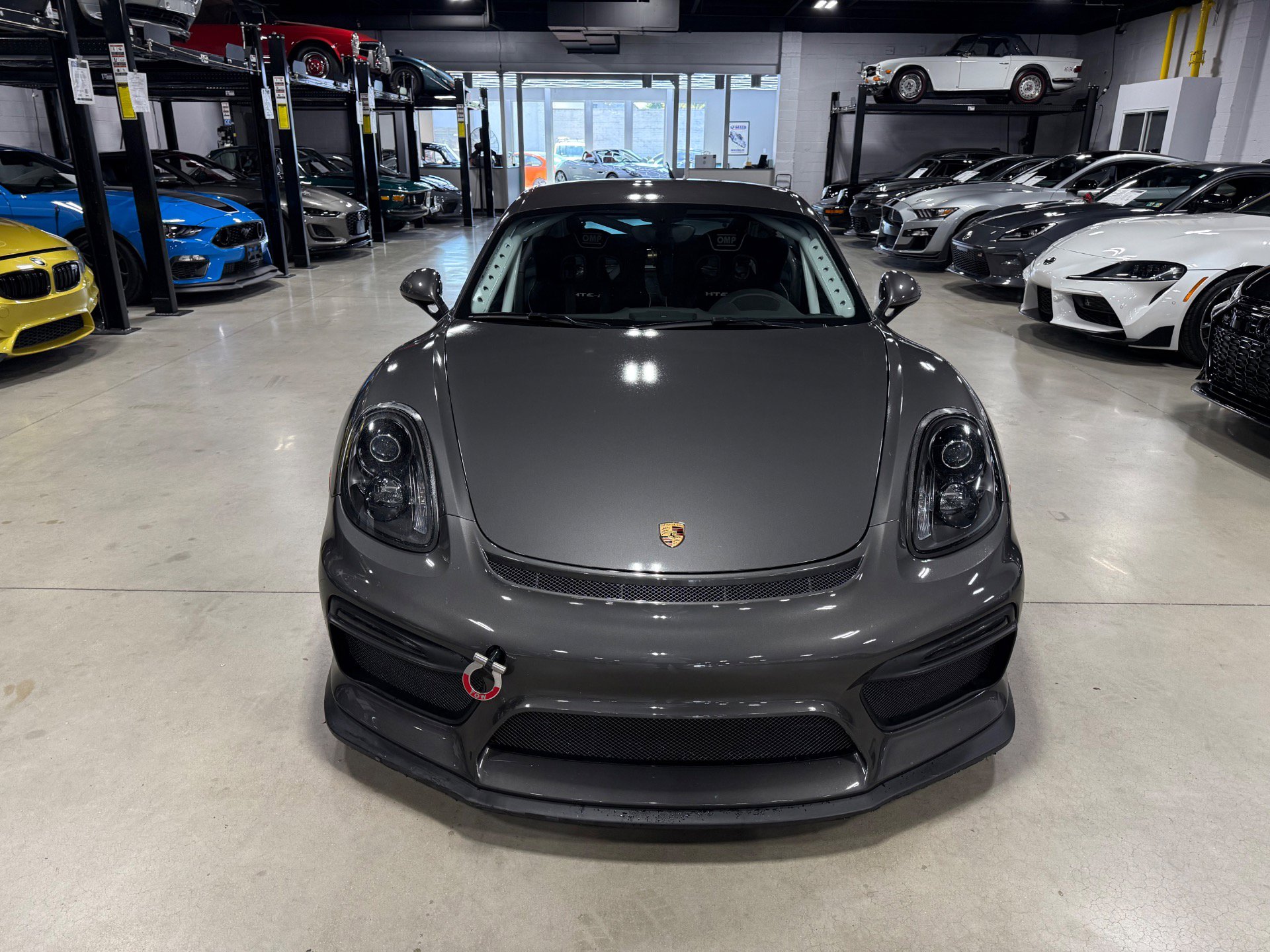 Used 2016 Porsche Cayman GT4 image 10