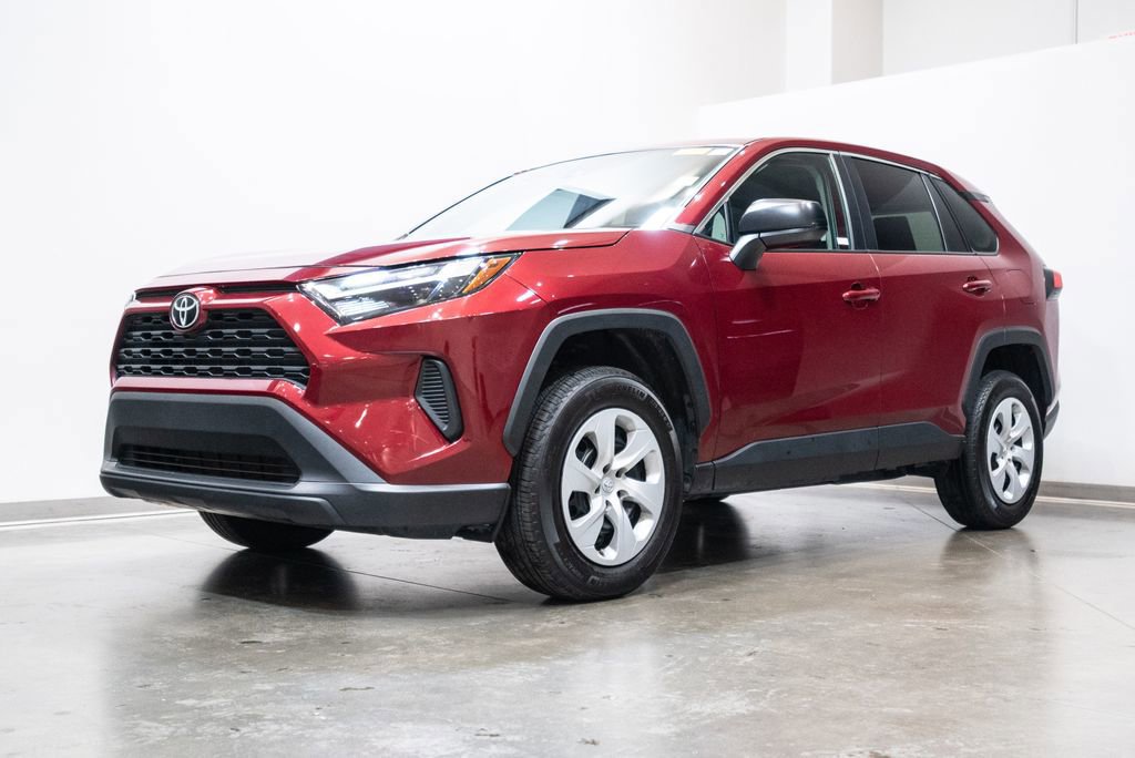 Used 2024 Toyota RAV4 LE image 3
