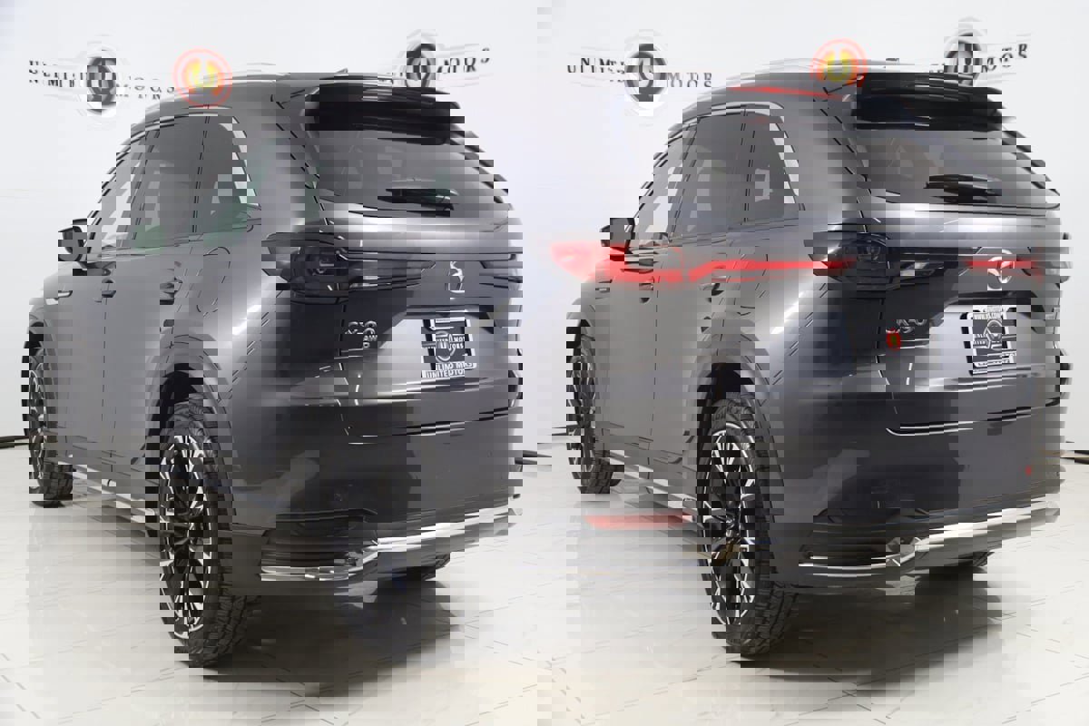 Used 2024 MAZDA CX-90 Plug-In Hybrid w/ Premium Plus image 4