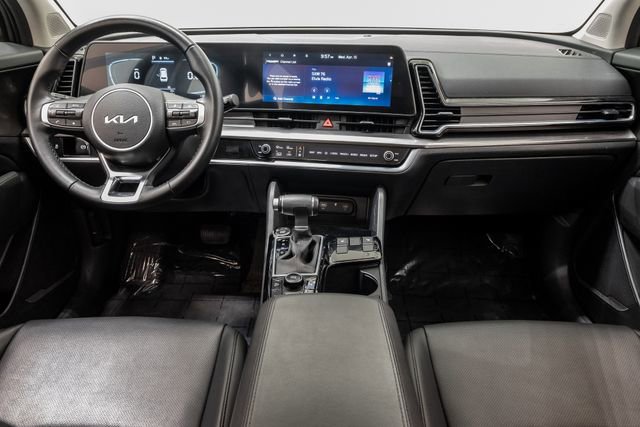 Used 2025 Kia Sportage EX image 26