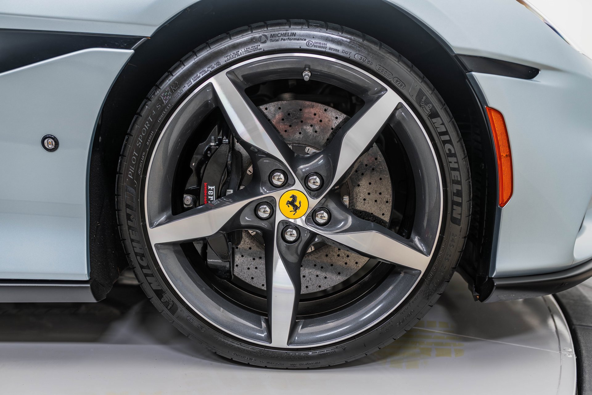 Certified 2022 Ferrari Portofino M image 17