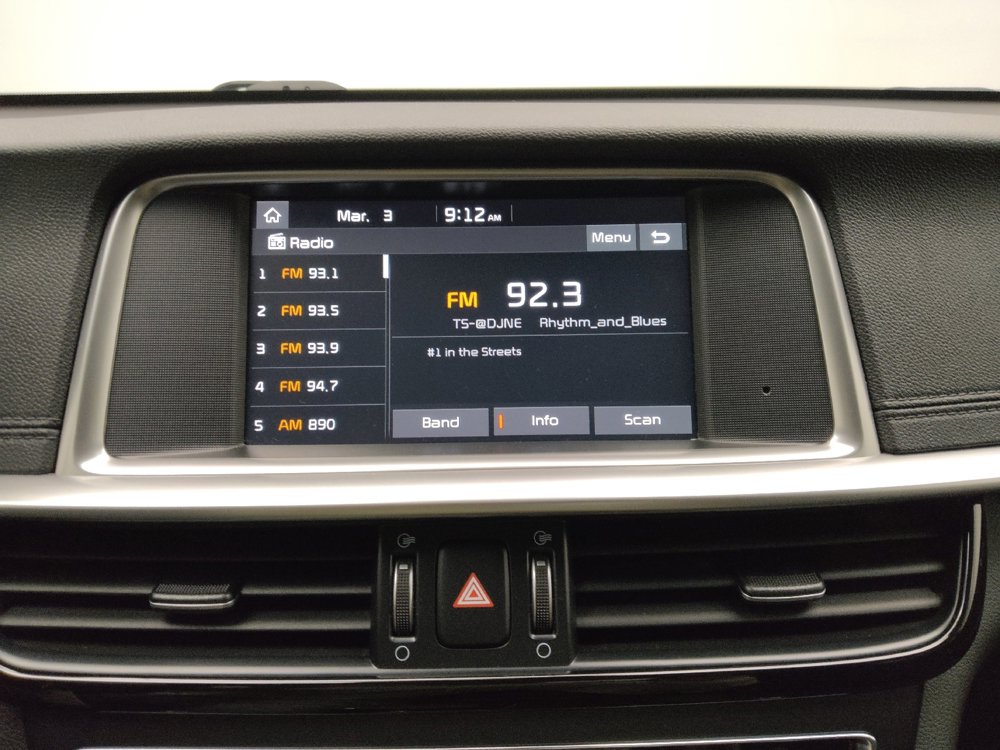 Used 2020 Kia Optima LX image 25