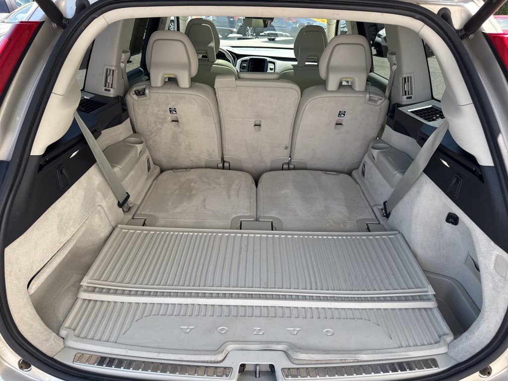 Used 2016 Volvo XC90 T6 Momentum w/ Momentum Plus Package image 13