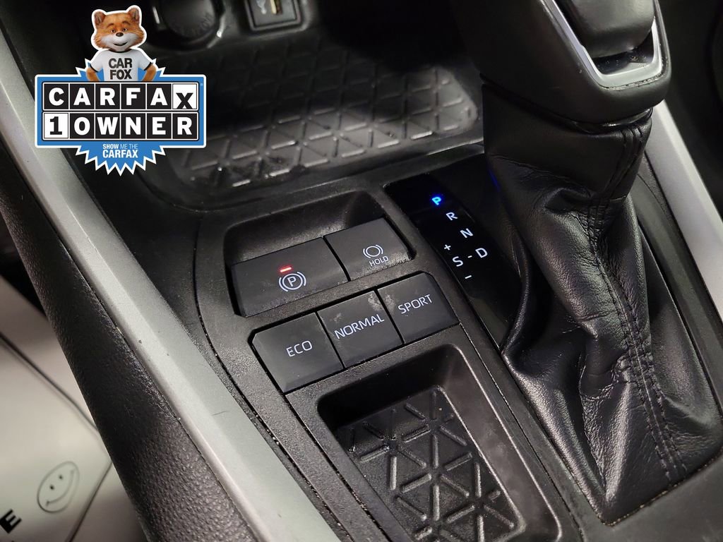 Used 2023 Toyota RAV4 XLE Premium image 16