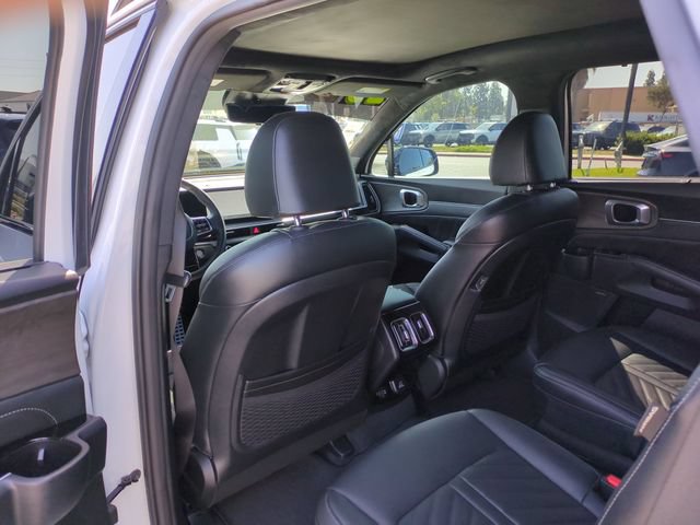 Certified 2025 Kia Sorento SX Prestige AWD/4WD image 27