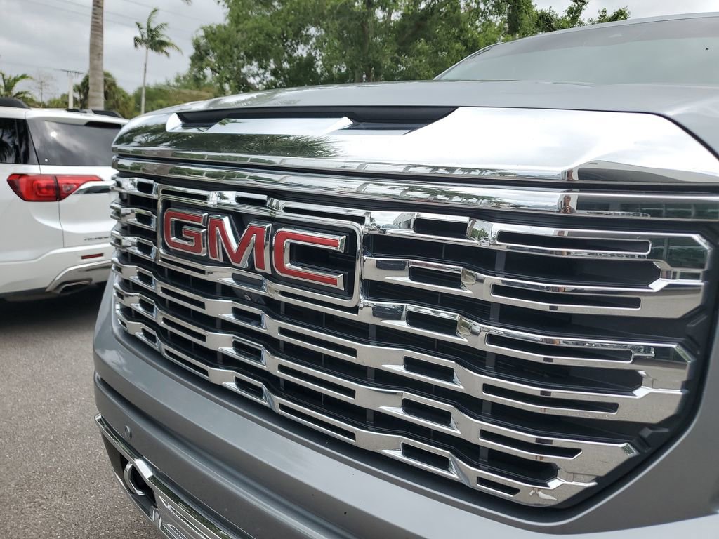 Certified 2023 GMC Sierra 1500 Denali w/ Technology Package AWD/4WD image 9