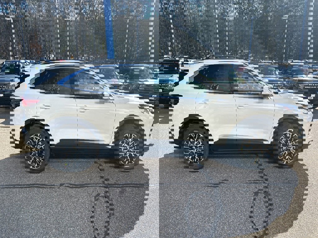 New 2025 Ford Escape SE image 6