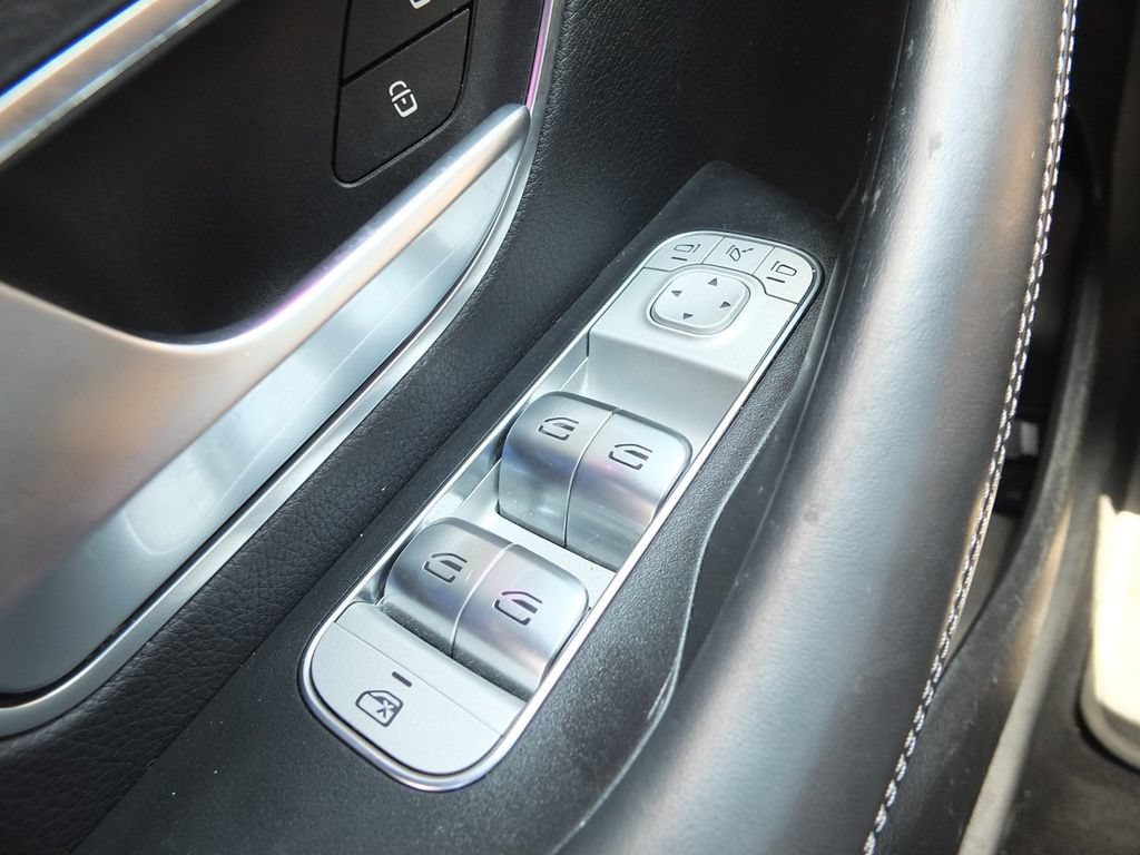 Used 2023 Mercedes-Benz GLE 53 AMG 4MATIC w/ Exterior Lighting Package image 38